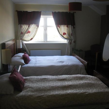 Laragh House B&B Килкени Стая снимка