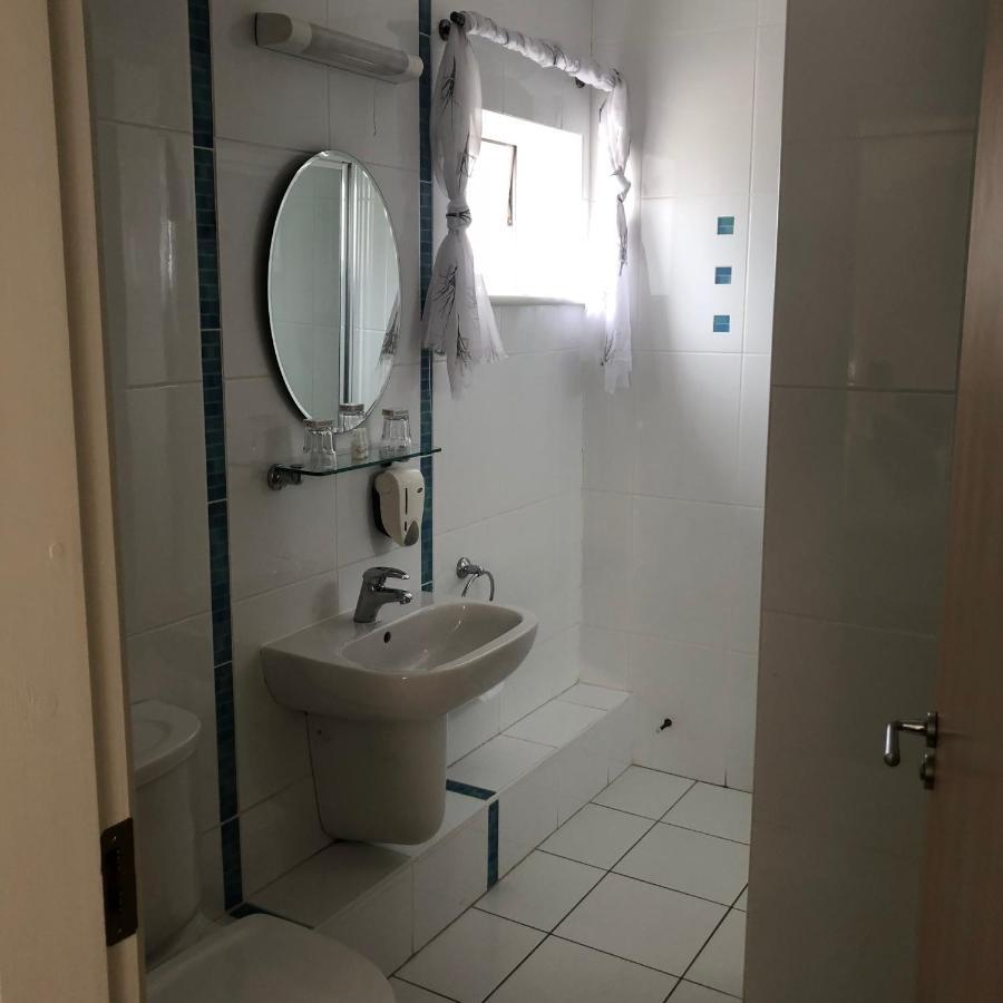 Laragh House B&B Килкени Екстериор снимка