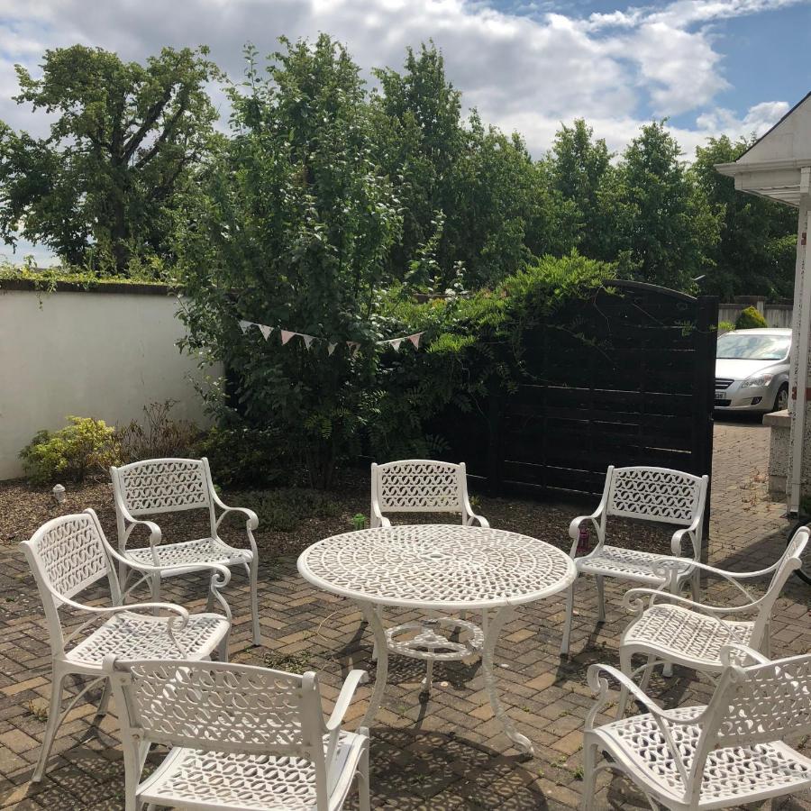 Laragh House B&B Килкени Екстериор снимка